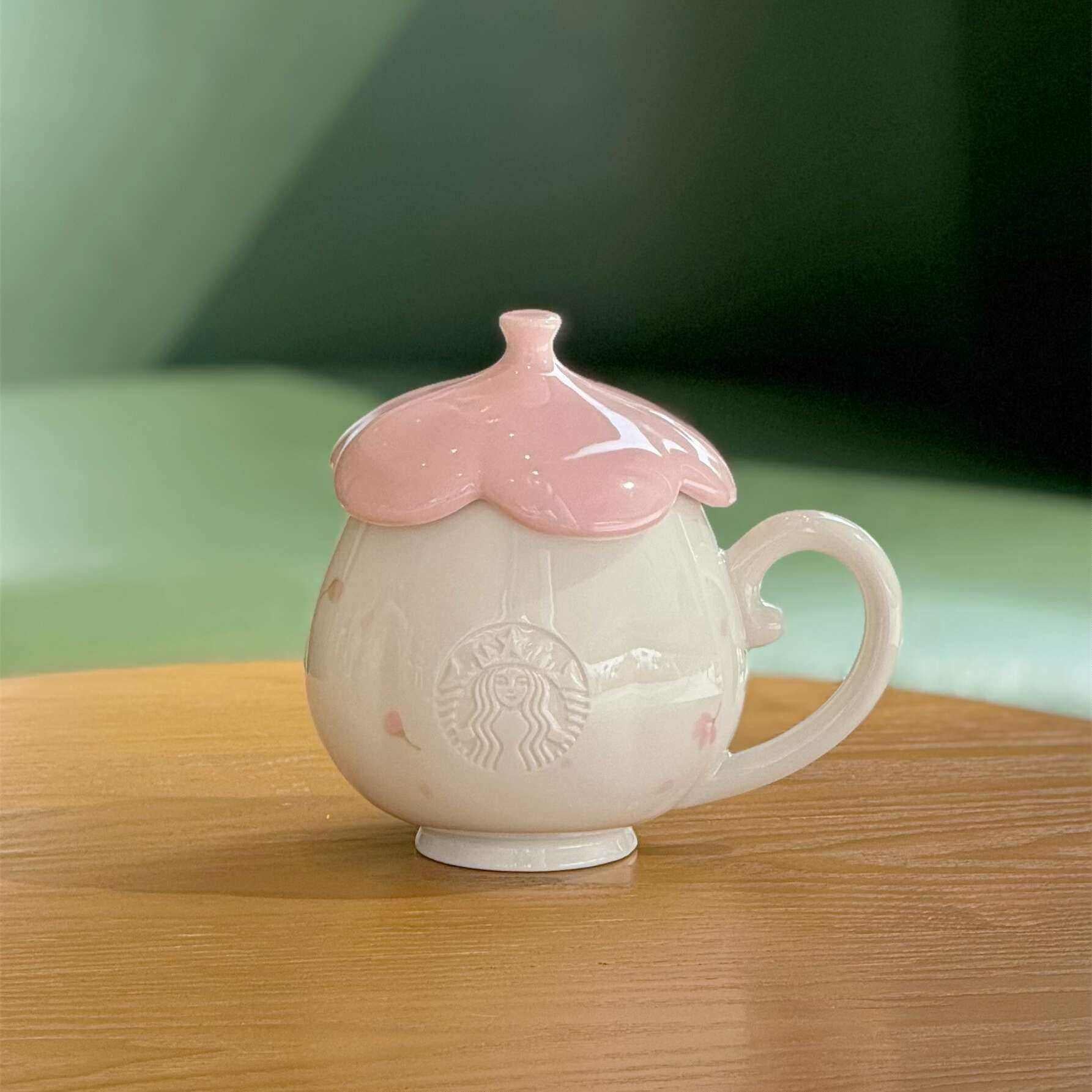 Cherry Blossom Starbucks Cup 🌸 مطارات ستاربكس الأصلية.