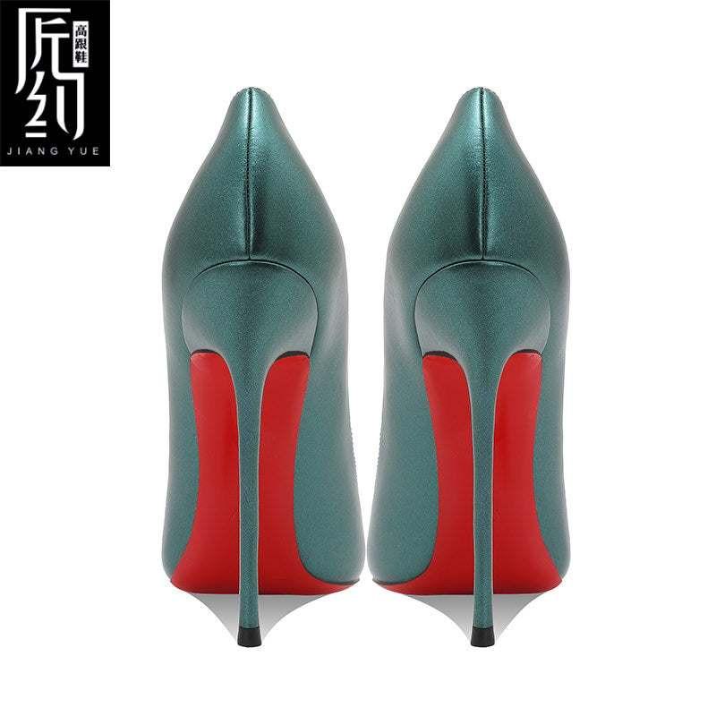 Christiana حذاء Stilettos نسائي كلاسيك بلون أخضر زمردي وكعب أحمر فاخر.