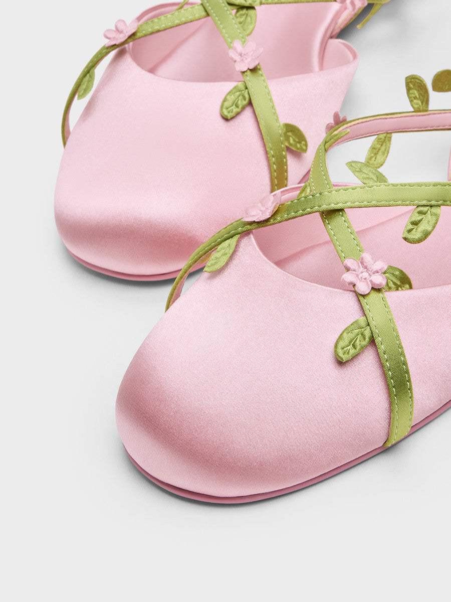 CHARLES &KEITH 26 Spring  Flower Flat Sandals.
