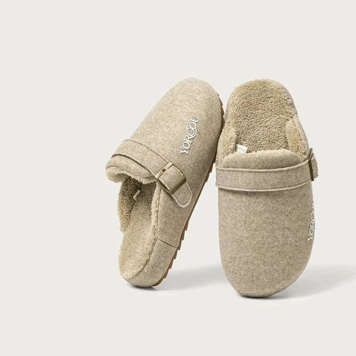 شباشب قطنية أنيقة بتصميم محبب وحزام قابل للتعديل مع بطانة فرو ناعمة ونعل مطاطي مانع للانزلاق للراحة المنزلية