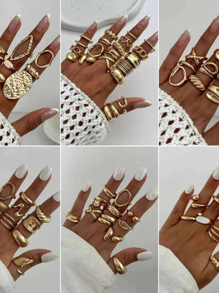 طقم خواتم نسائي Rings Set بتصاميم عصرية ذهبي وفضي.