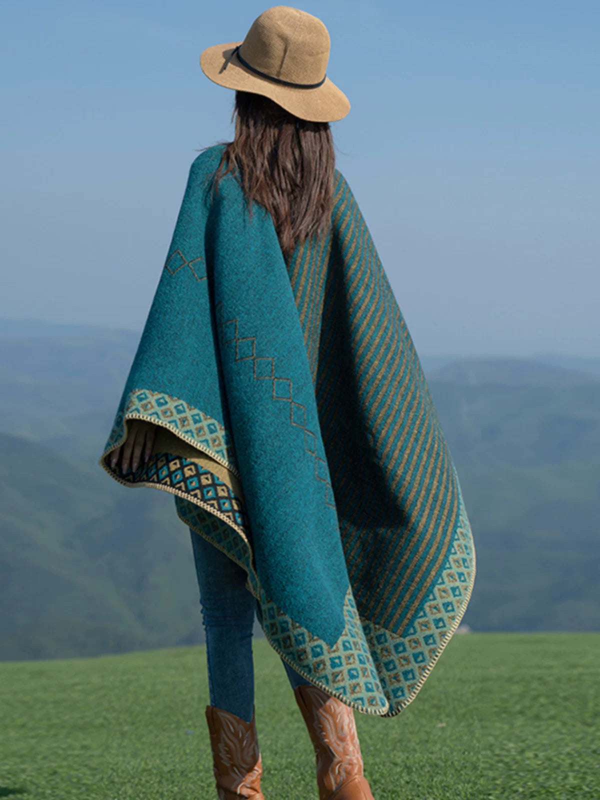 La Chapelle travel outfit women's design sense ethnic style shawl blanket cape scarf