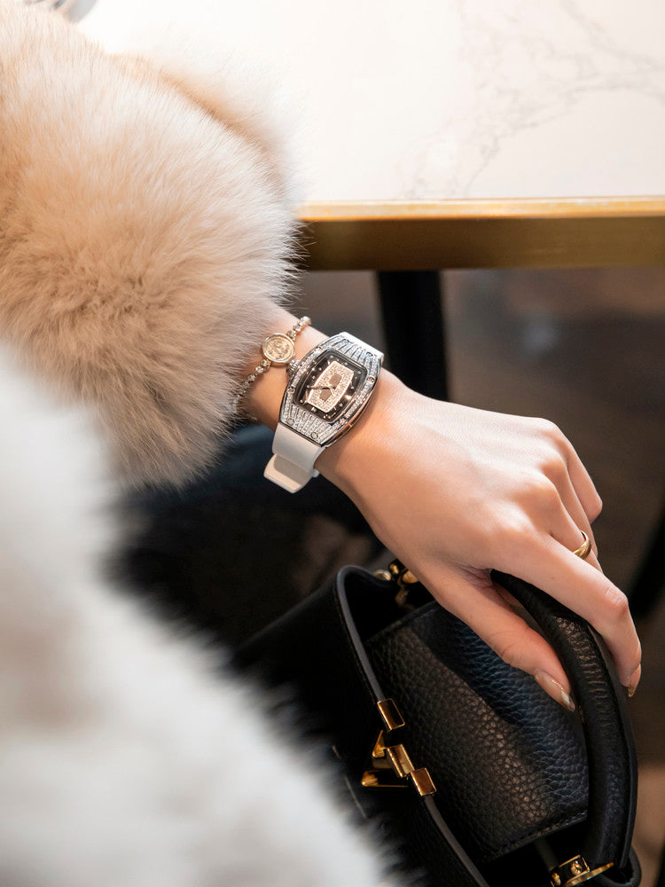 Light luxury niche diamond-encrusted women's watch, tonneau-shaped large dial, gypsophila high-end luxury women's watch brand genuine.