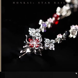 سوار Honkai: Star Rail بتصميم الزهور الملونة.