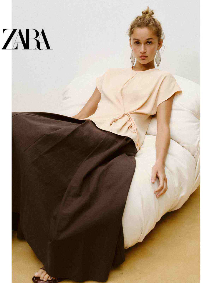 تنورة ميدي عالية الخصر بقصة A مع حزام من ZARA2025 Autumn لخريف النساء بألوان بني وفاتح أنيقة