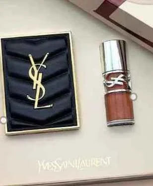 مجموعة YSL Pink Marble Limited Edition.
