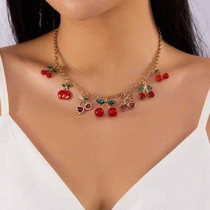 عقد Pearl Choker بقلادات Cherry و فواكه صيفية جذابة.
