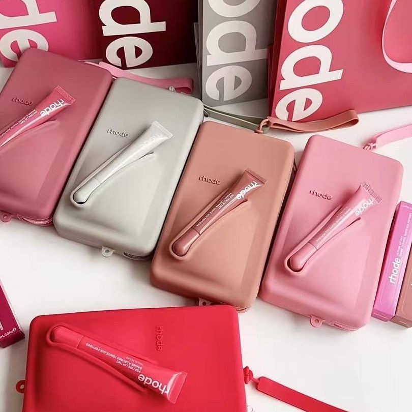 حقيبة rhode مع مرطب الشفاه Peptide Lip Tint بتصاميم وألوان متنوعة