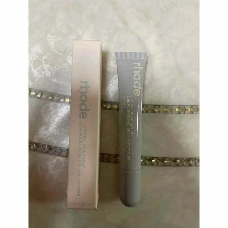 Rhode Peptide Lip Tint بتركيبة مغذية وألوان متنوعة.