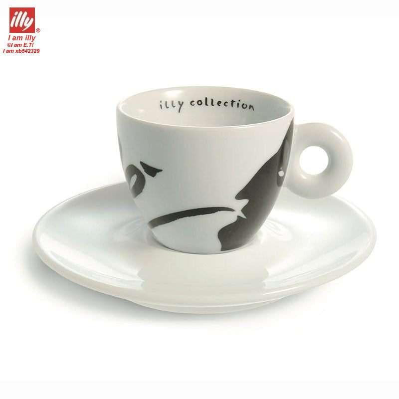 أكواب Espresso من illy collection بتصاميم فنية ملونة.