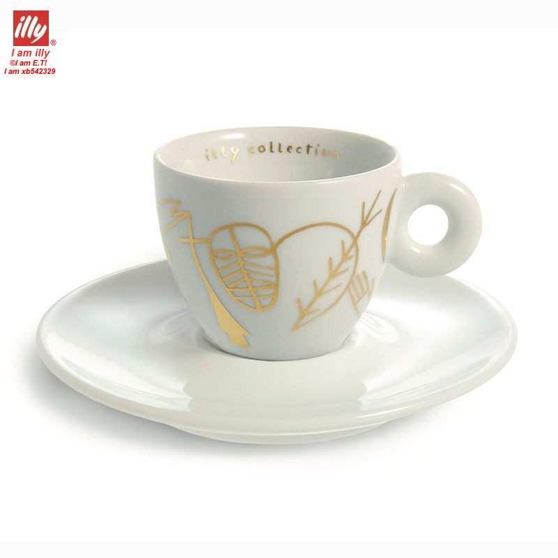 أكواب Espresso من illy collection بتصاميم فنية ملونة.