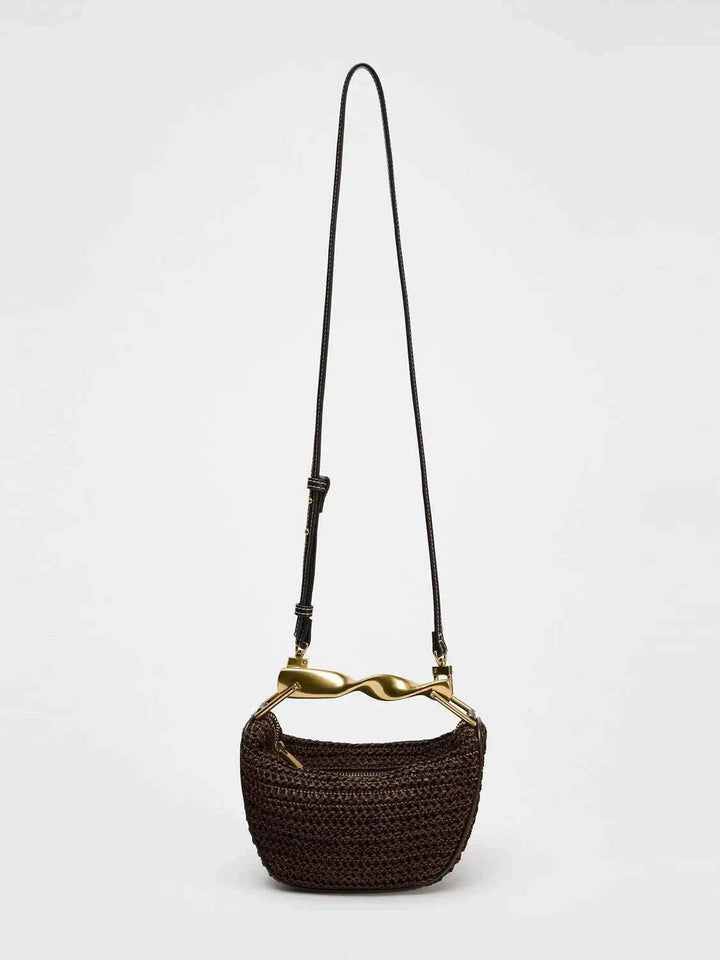 حقيبة نسائية صغيرة منسوجة يدوياً من ZA Fashion بحزام معدني أنيق للكتف لعام 2025