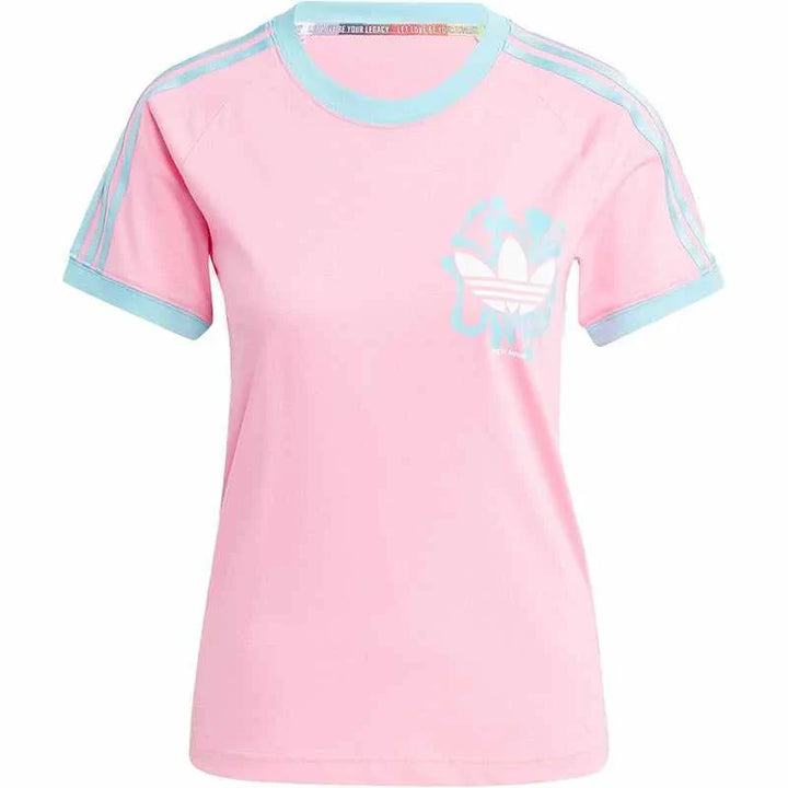 Pink Adidas t-shirt with light blue trim and Trefoil logo, combining comfort and style for casual wear.