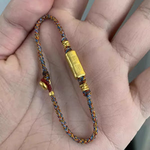 سوار Gold Bar من الخيوط الملونة الفاخرة.
