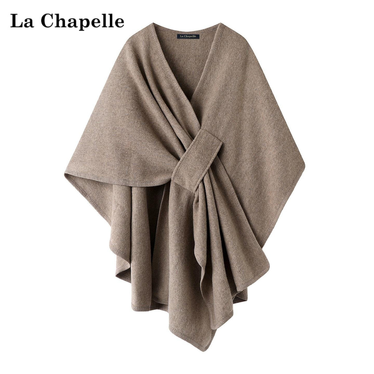 شال شتوي نسائي La Chapelle بلون جملي من الأمام على خلفية سادة