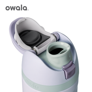 مطارة ماء Owala FreeSip عازلة للحرارة بألوان متنوعة.