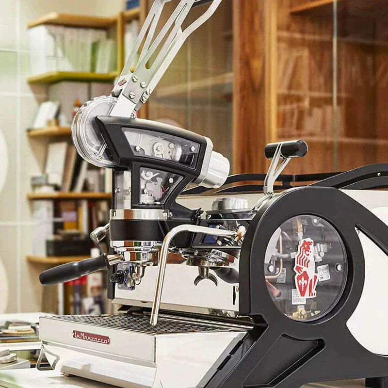 آلة إسبريسو La Marzocco Leva X برافعة يدوية احترافية.