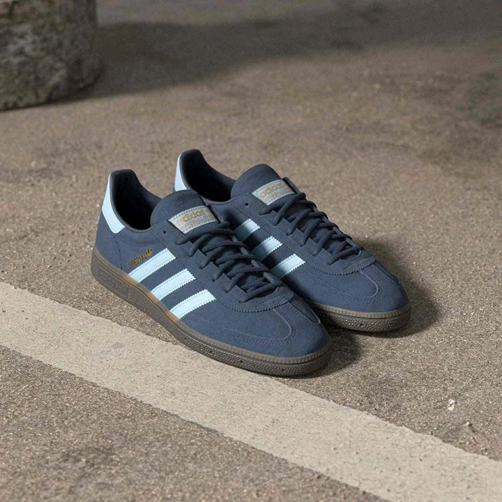 Adidas أديداس حذاء HANDBALL SPEZIAL كلاسيك جلدي سويد مع نعل مطاطي للرجال والنساء باللونين الأزرق والأبيض