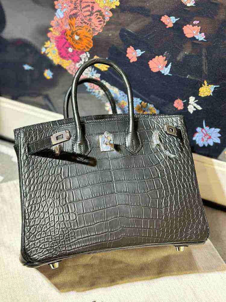 حقيبة فاخرة بتصيم  Birkin - نقشة جلد التمساح - جودة صينية عالية.