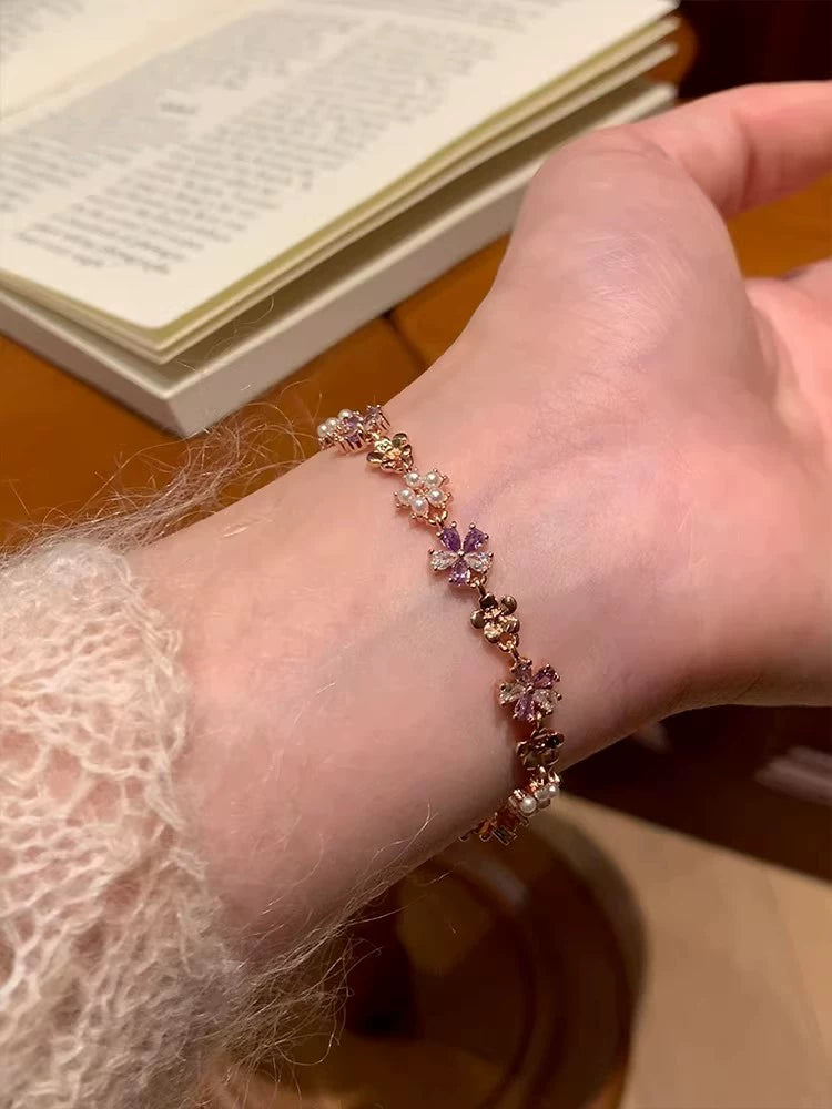 Flower sparkling diamond rose gold bracelet women's sweet light luxury luxury bracelet 2025 new hand jewelry