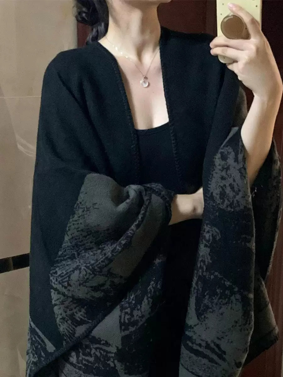 La Chapelle vintage high-end black and gray large shawl for women, layered thickened warm cape, spring/autumn cardigan