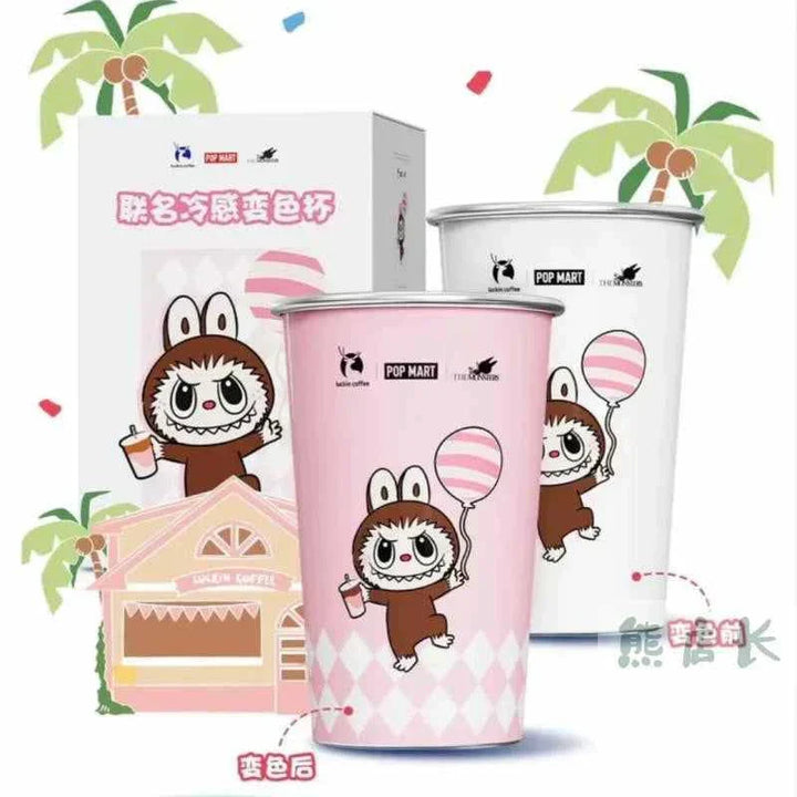 كوب بتصميم The Monsters من Pop Mart الذي يتغير لونه مع الحرارة، مثالي كهدية أو لمحبّي اللطافة.