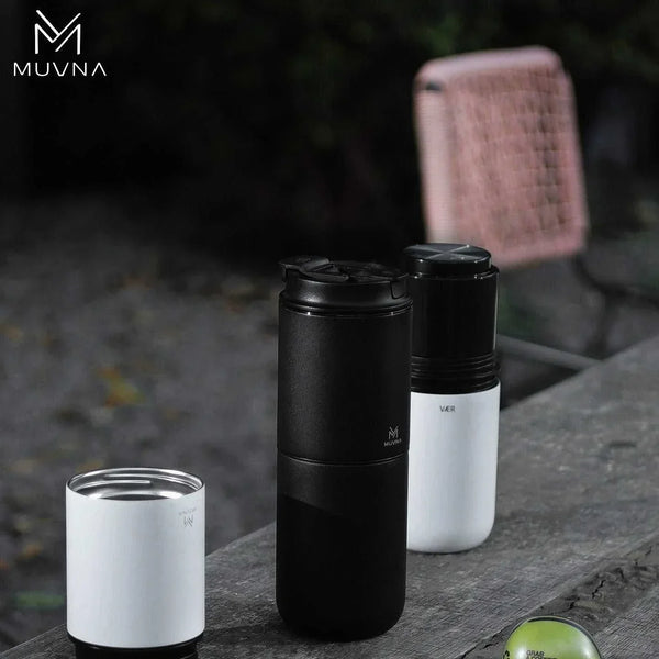 مطحنة قهوة كهربائية محمولة MUVNA بتصميم أنيق باللونين الأسود والأبيض مات، للاستخدام العملي والمتنقل