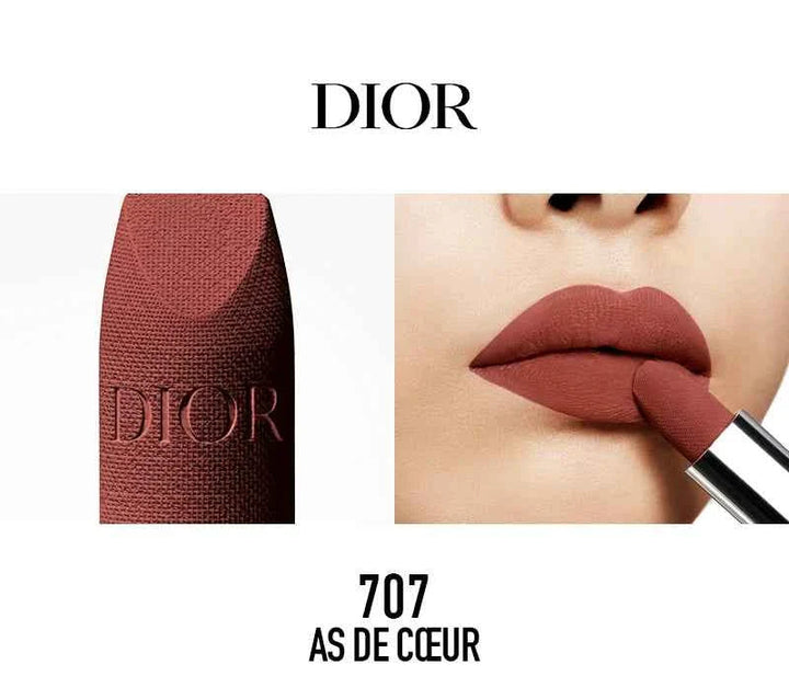 Rouge Dior الكلاسيكية lipstick shade 707 As De Cœur with embossed Dior logo and model applying matte mauve lipstick.