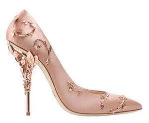 حذاء نسائي High Heels بتصميم أغصان معدنية فاخرة ومتعدد الألوان.