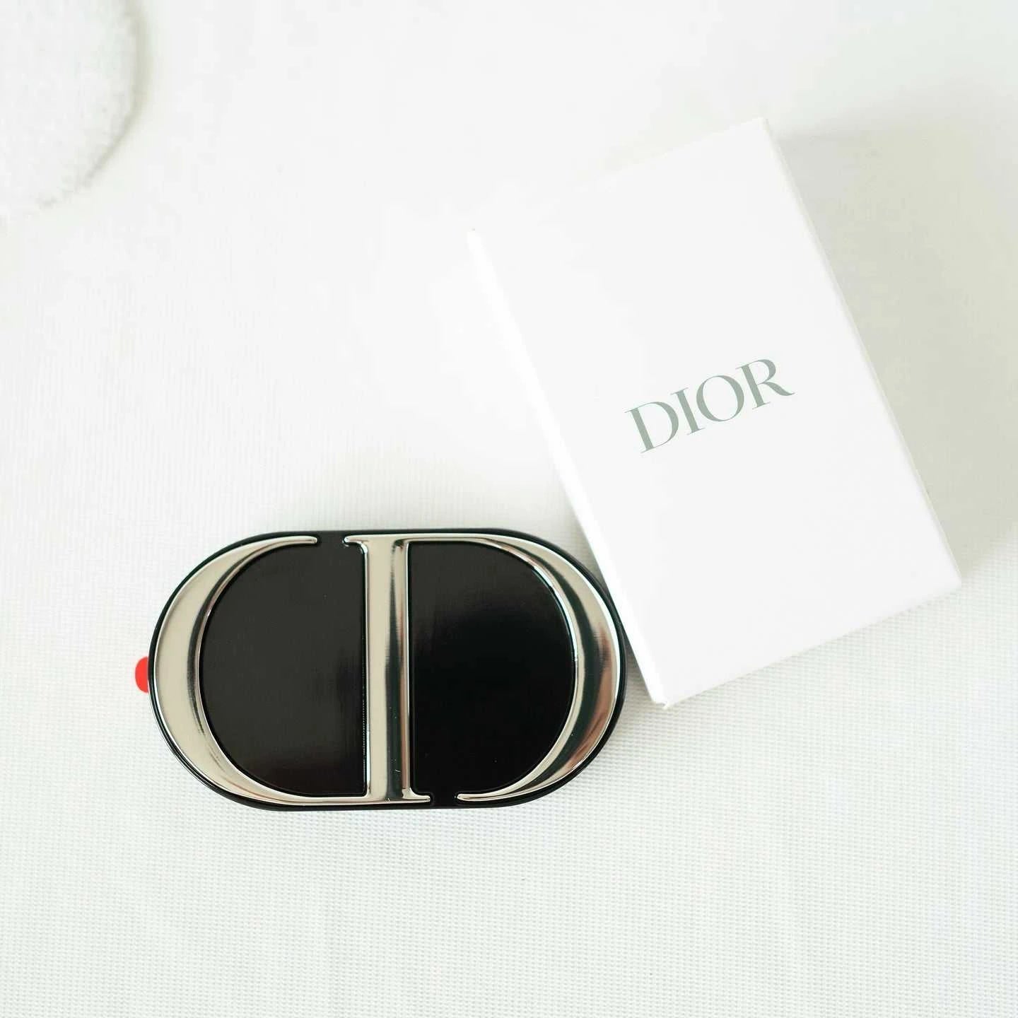 مسكة جوال DIOR بتصميم CD مع مرآة مخفية - أسود.