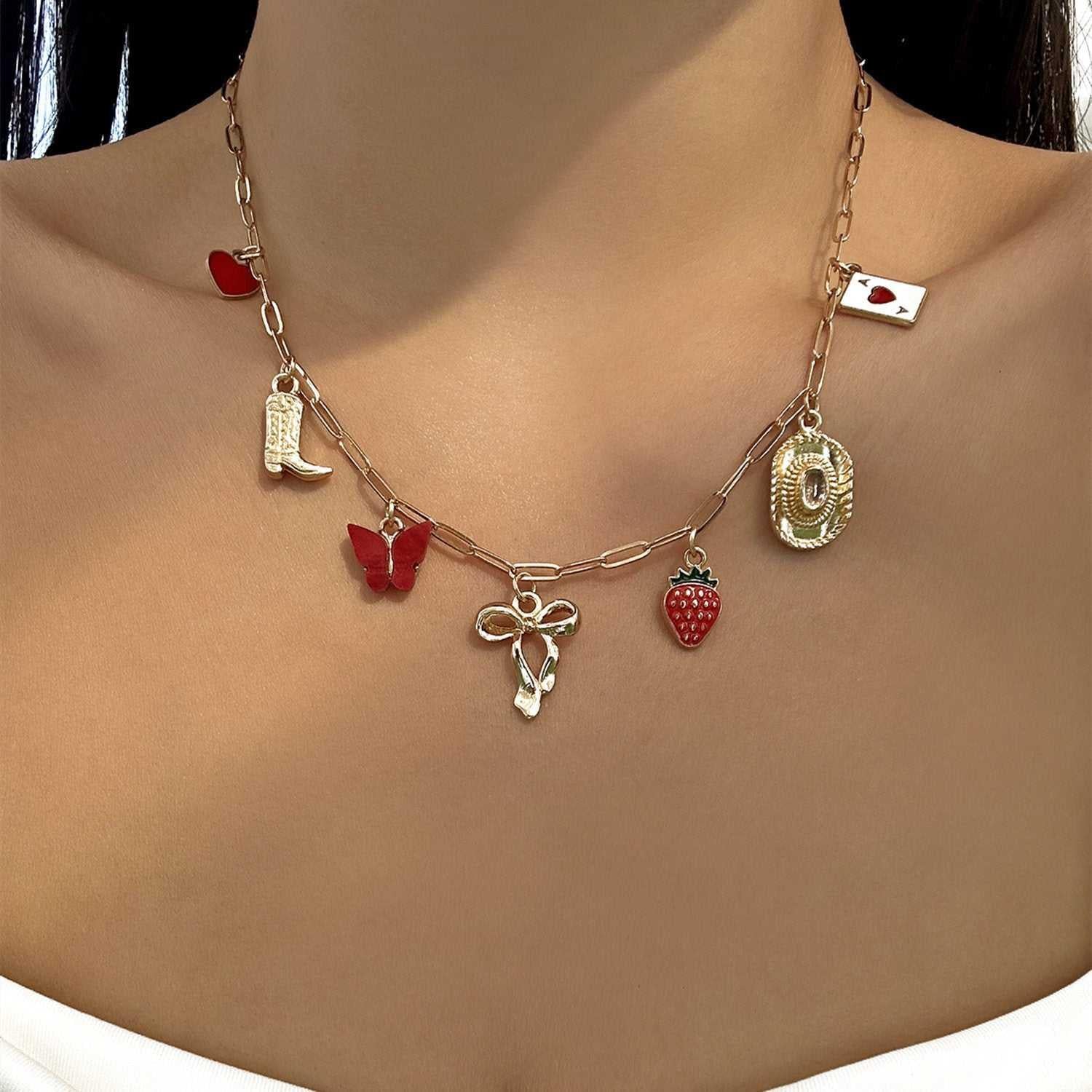 عقد Pearl Choker بقلادات Cherry و فواكه صيفية جذابة.