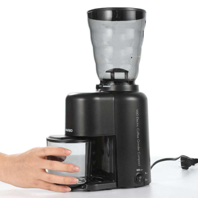 طاحونة قهوة HARIO V60 الكهربائية المدمجة بمختلف الألوان.
