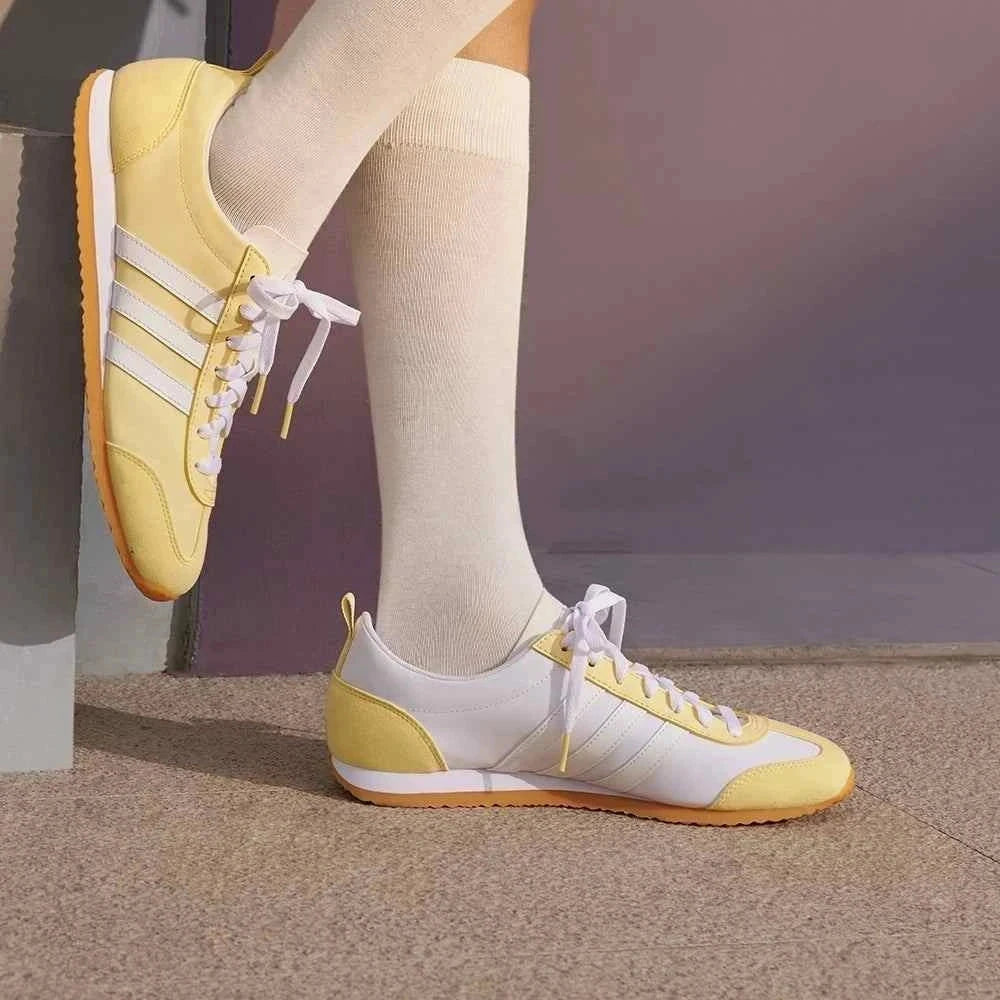 Adidas | أديداس حذاء "Ice Cream" VS JOG 2.0 بتصميم T-Toe للرجال والنساء.
