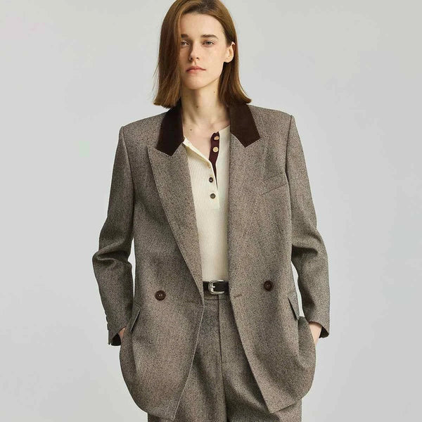 Woman wearing Elite suit LILY2025 autumn retro corduroy high-end suit jacket with dark collar
