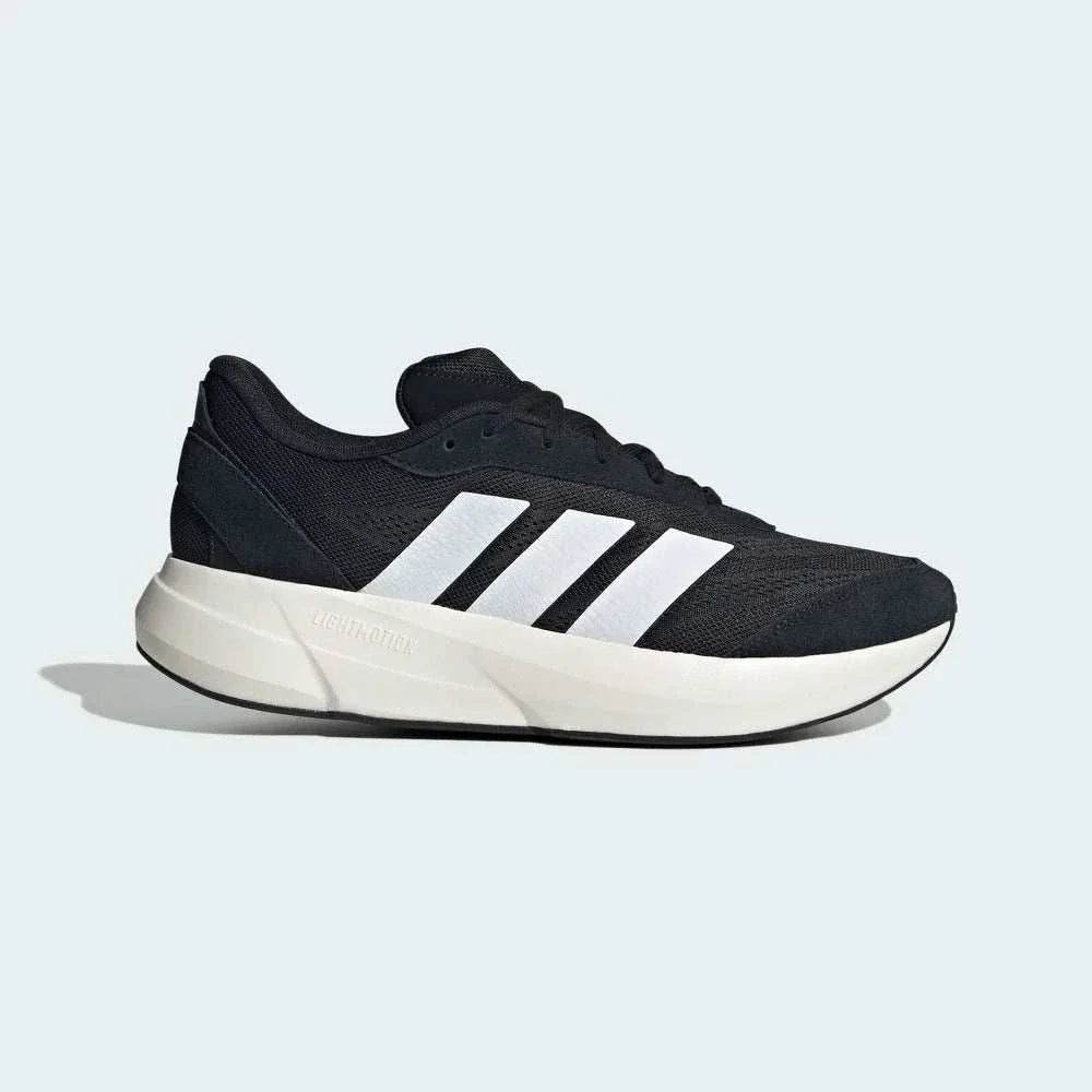 Adidas أحذية  للجري والاستخدام اليومي للرجال والنساء.