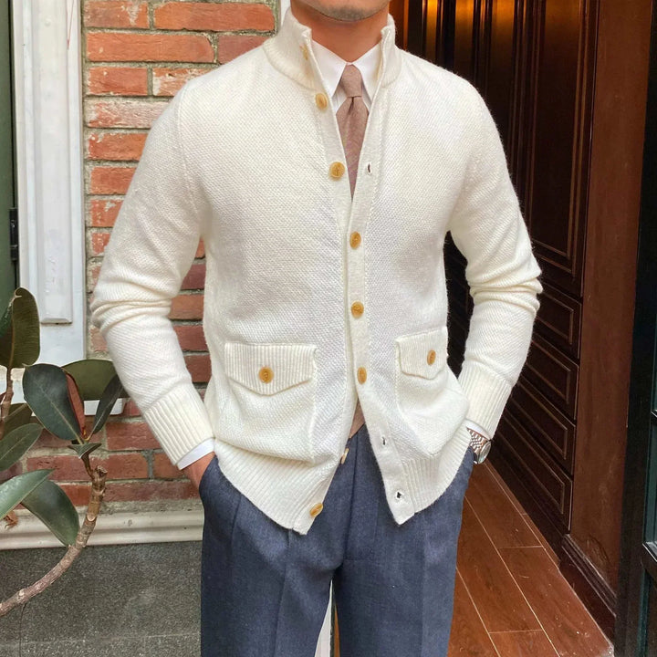 Mr. Lu San cardigan white British style with brown buttons and front pockets for men