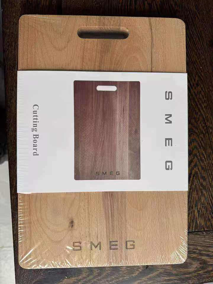 SMEG Solid Wood Cutting Board.