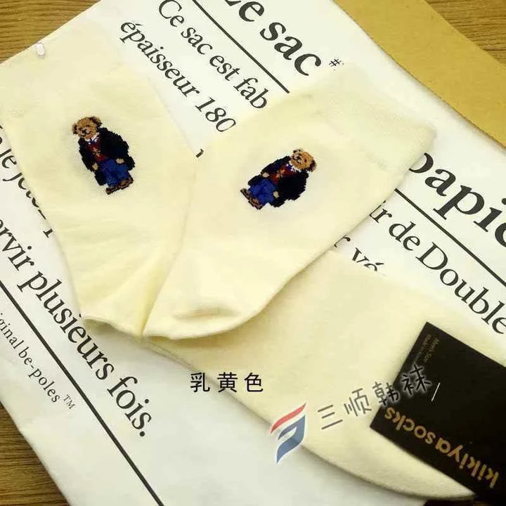 شرابات Bear بيضاء مصنوعة من خامات ناعمة مقاومة للتآكل مع تصميم دب أنيق مريح للمكتب والرياضة