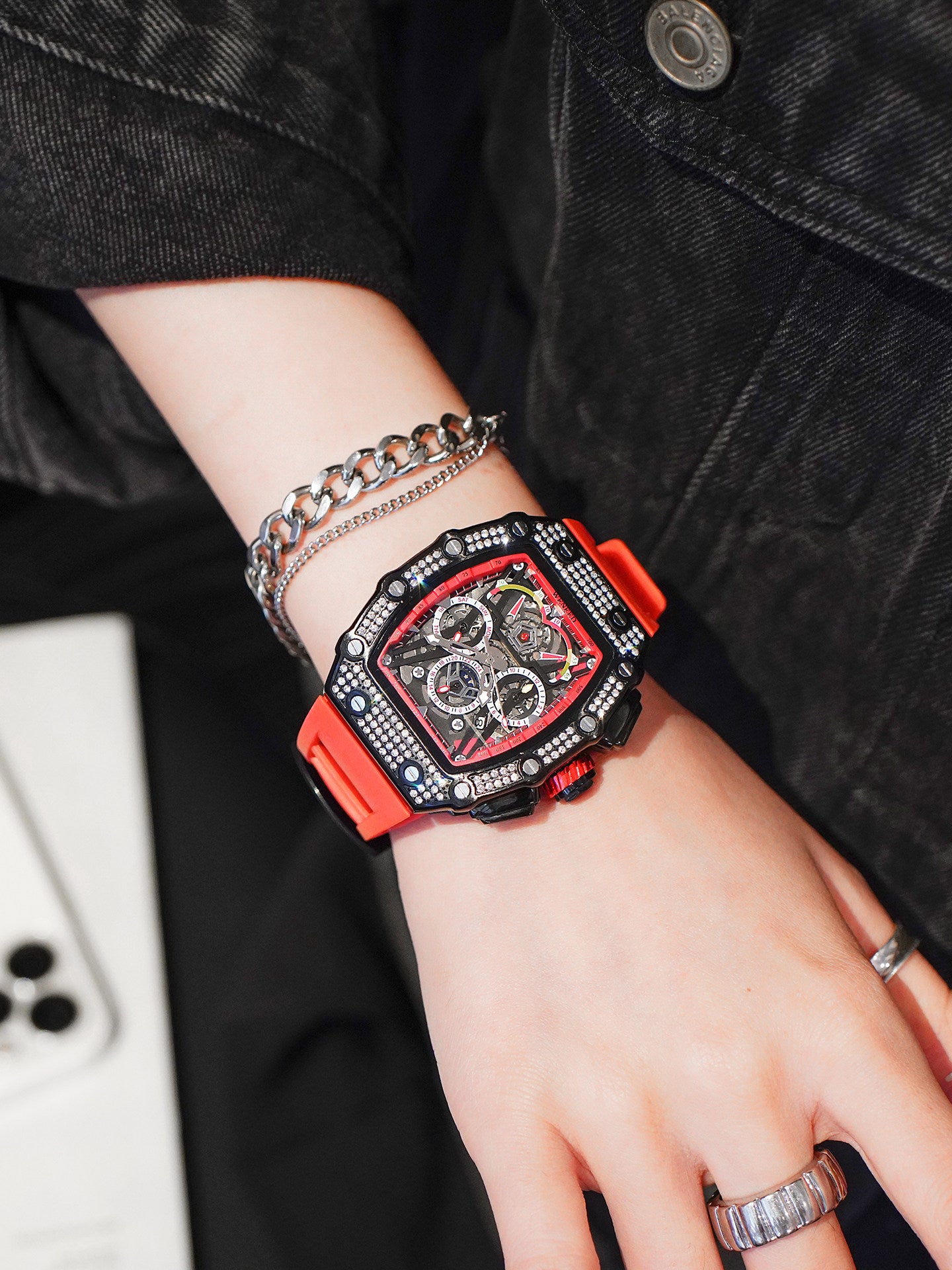 Richard barrel-shaped large dial 2026 new watch women's virtue genuine autumn and winter trend red couple men's watch.