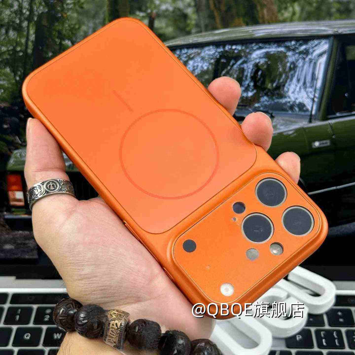 كفر جلد برتقالي لهاتف آبل 17 برو ماكس بتقنية Seconds change