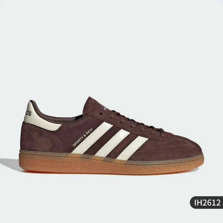Adidas official genuine clover vintage low-top brown casual board shoe with white stripes and gum sole