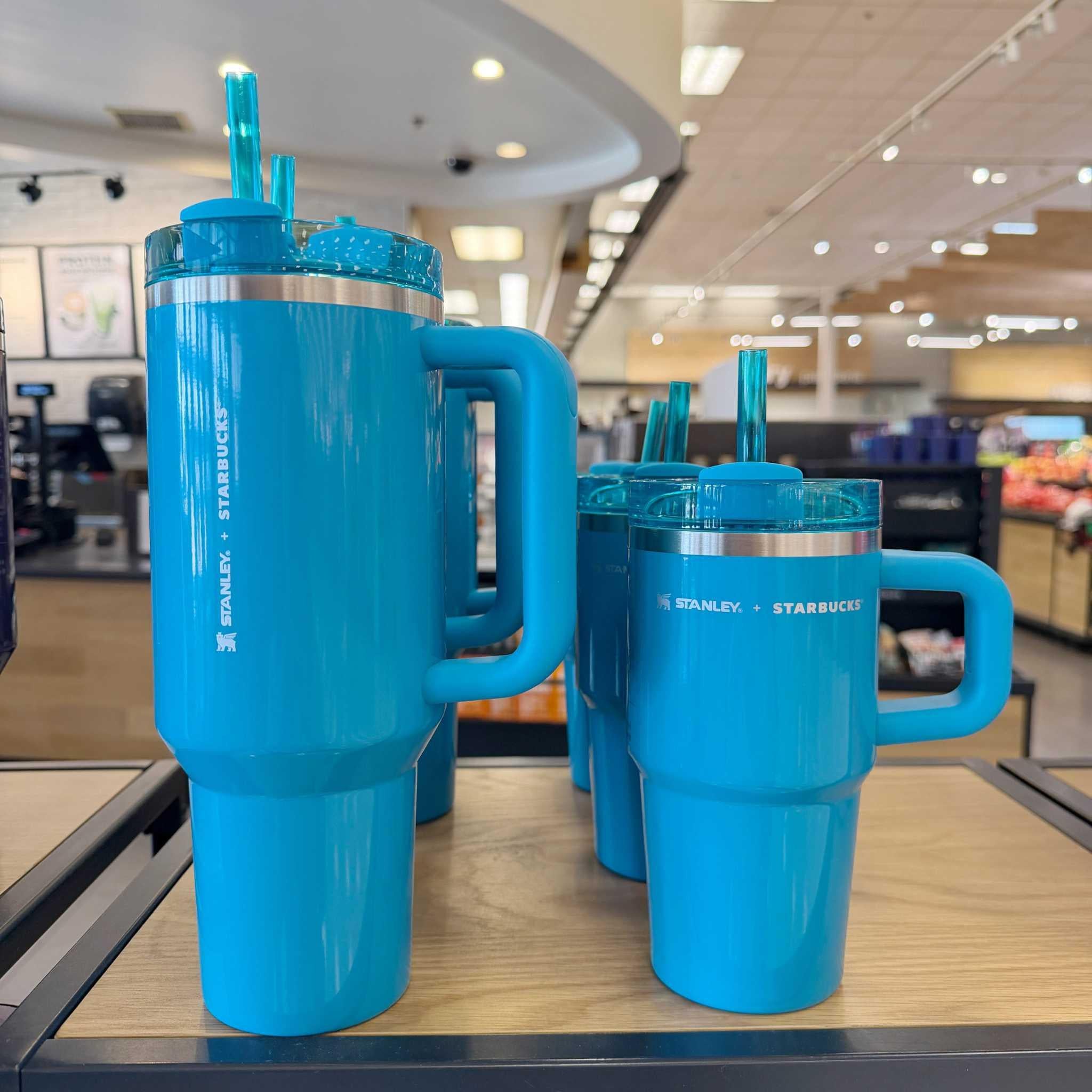 Starbucks x Stanley Cup Tumbler (Turquois🩵).