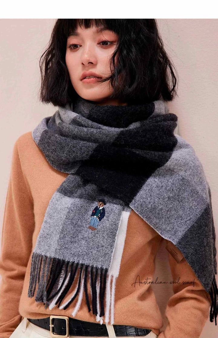 وشاح شتوي من صوف 100% بنمط بريطانيا القديمة مع نقش دب UK order bear للرجال والنساء بتصميم مخطط سميك باللون الأحمر والأسود والرمادي