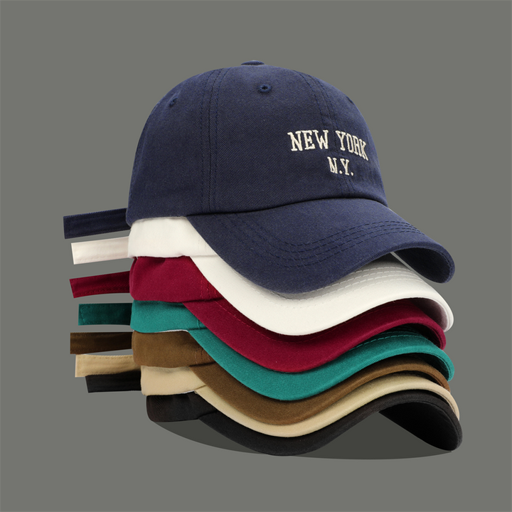 قبعة بيسبول ناعمة مطرزة من ماركة كورين تاندي بألوان متعددة وتصميم عصري