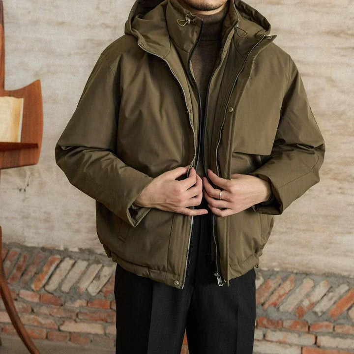 Mr. Lu San's windproof jacket in olive with hood and double zipper, stylish and warm winter coat
