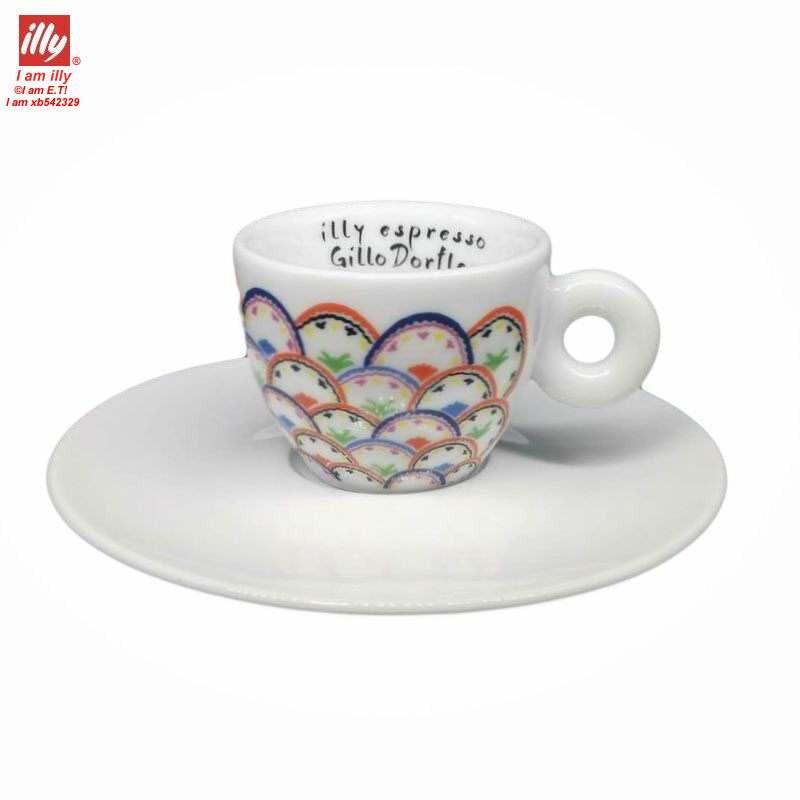 فنجان Espresso من illy Art Collection بتصميم Gillo Dorfles.