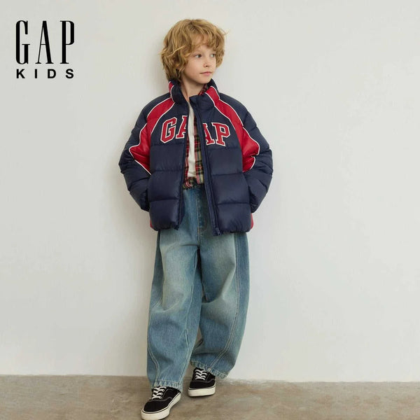 جاكيت Gap Boys' Jacket نفخ شتوي للأطفال – دافئ وخفيف مع شعار كبير