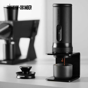 ماكينة Espresso كهربائية محمولة MHW-3BOMBER لون أسود.