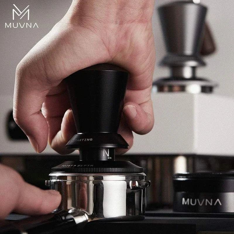 تامبر قهوة MUVNA احترافي مع ضبط دقيق للعمق - لون أسود.