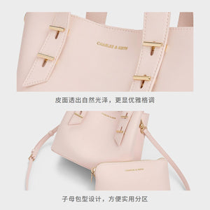 حقيبة يد CHARLES & KEITH أنيقة بتصميم عملي ومرن.